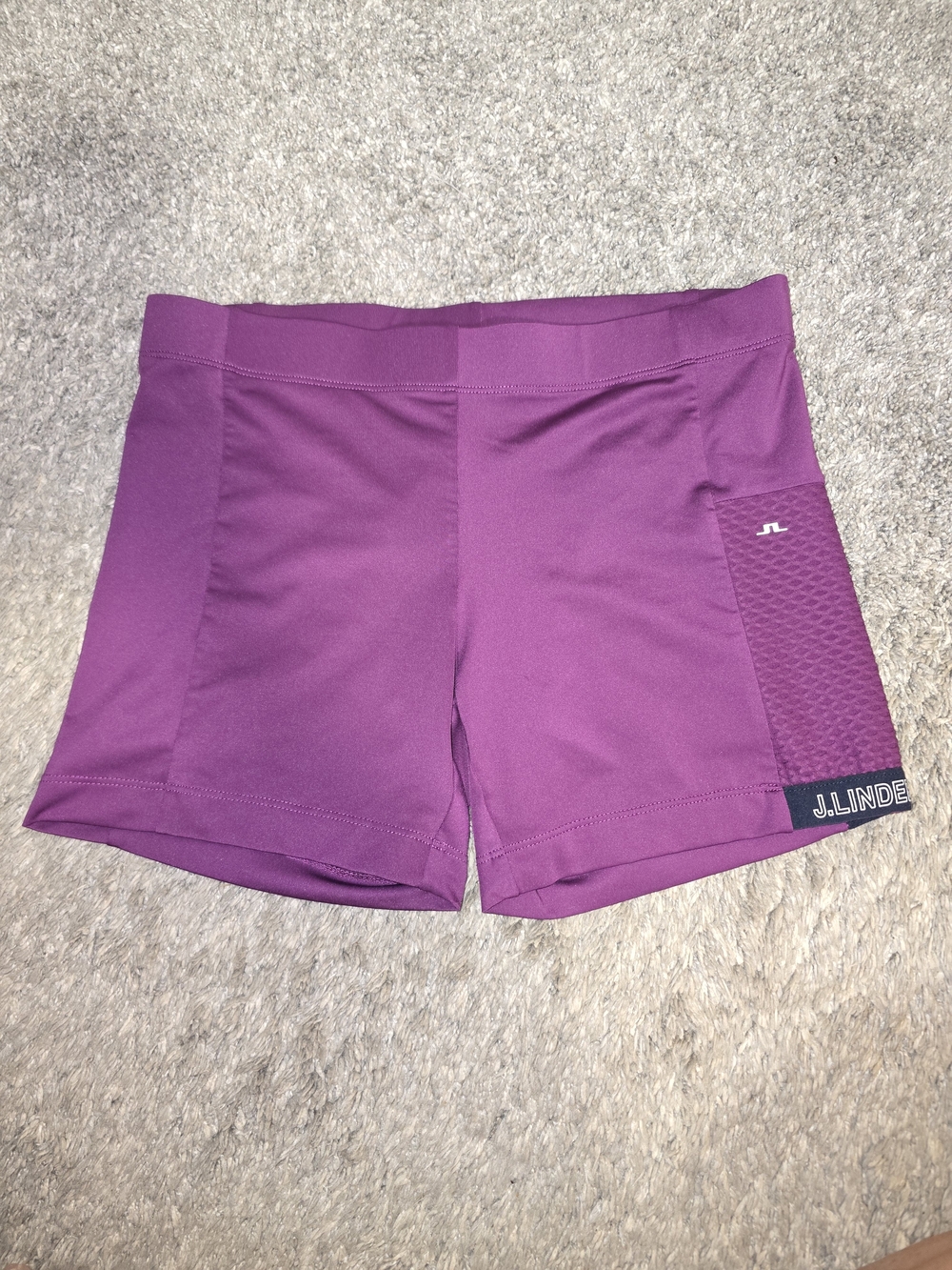J. Lindeberg Women's Shorts Magenta Fuchsia Plum Size Small Pocket Activewear